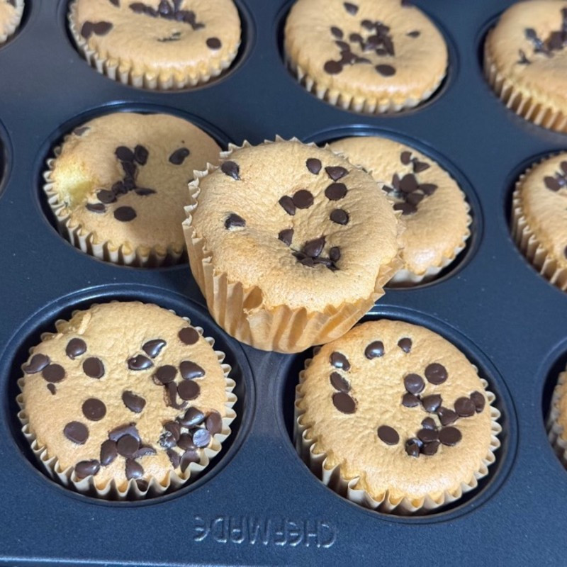 チョコチップカップシフォンケーキの完成写真