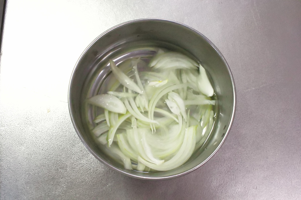 お手軽タコス風サラダの作り方ステップ1