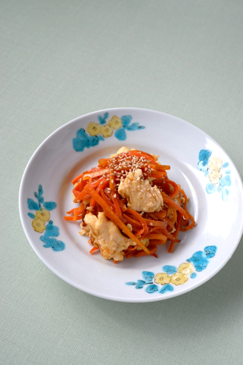 人参とふんわり卵の塩麹炒めの作り方ステップ6