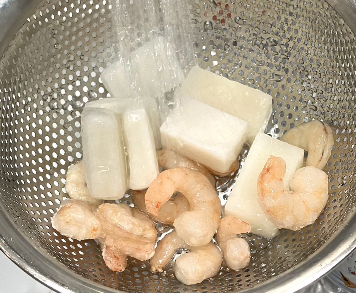 シーフードミックスで！ほっこり優しい中華粥の作り方ステップ2