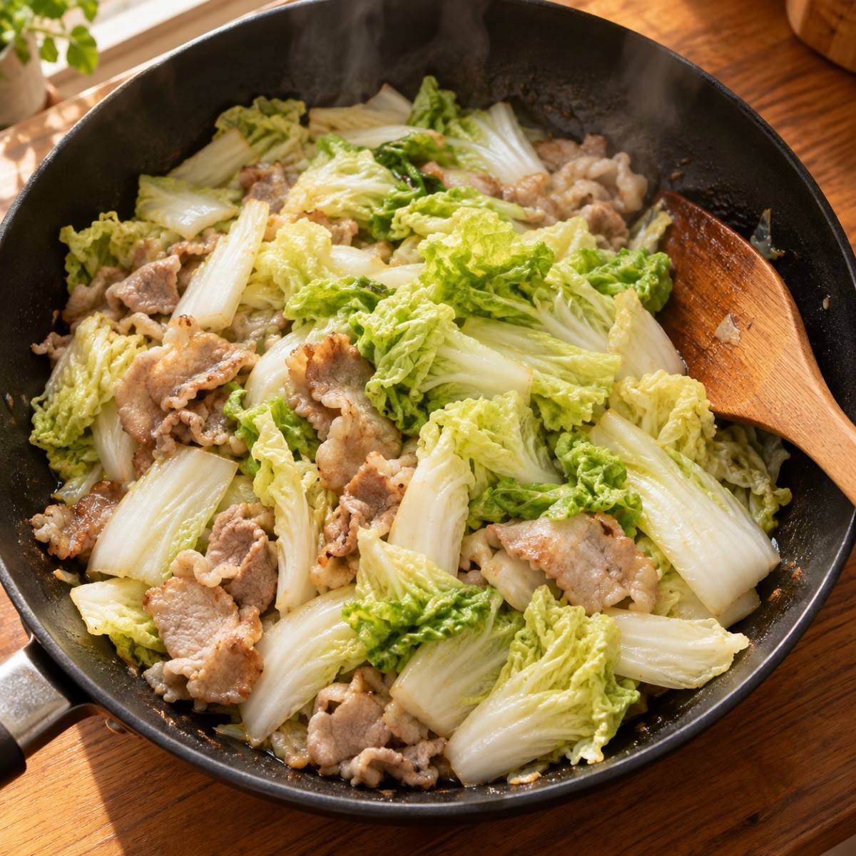 フライパン1つ10分。白菜と豚こまのピリ辛中華炒めの作り方ステップ4